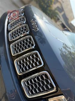 جیپ گراند شیرۆکی